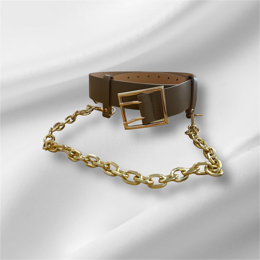 Belt with adjustable chain