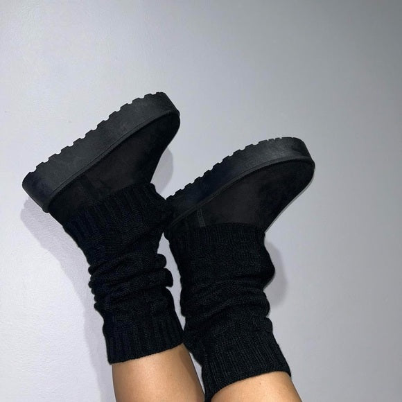 Winter Fleece mini lined ankle boots in black