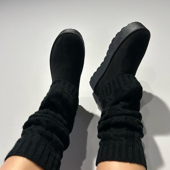 Winter Fleece mini lined ankle boots in black