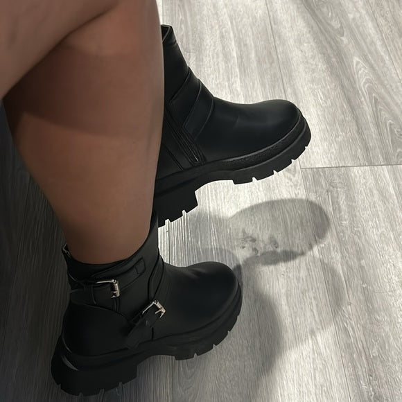 Chunky moto Boots