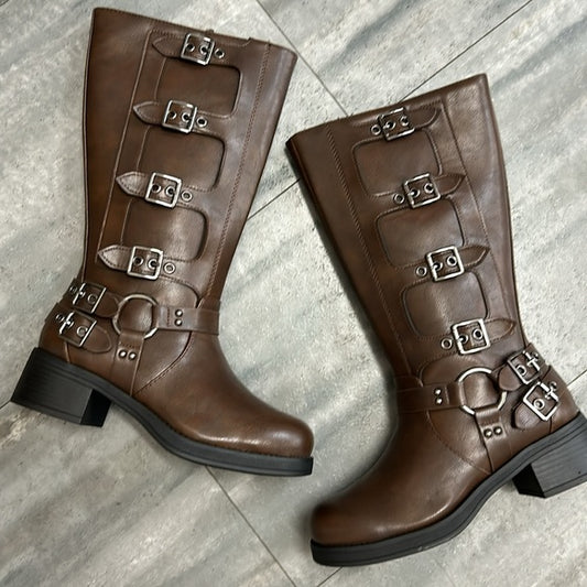 Brown moto boots