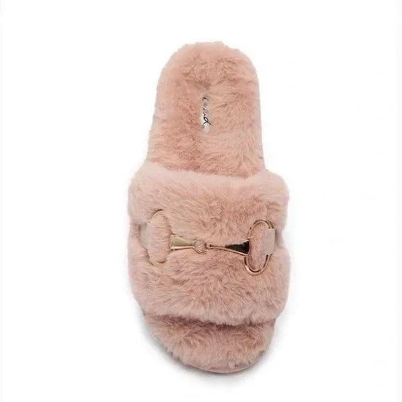 Pink faux fur slippers