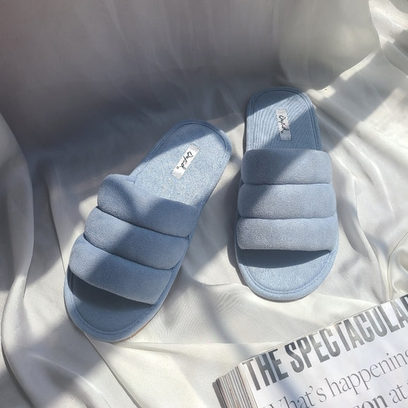 “Beachside drive” slippers