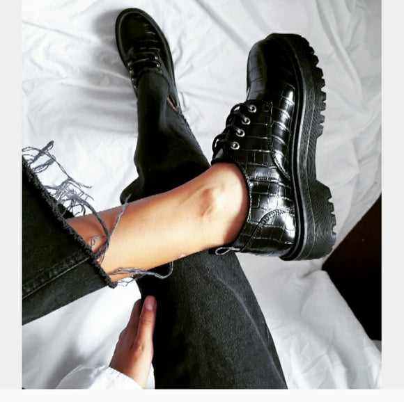 Black croc lace up loafers