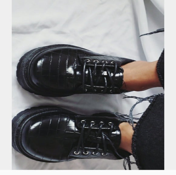 Black croc lace up loafers